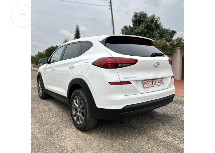 Hyundai Tucson SE