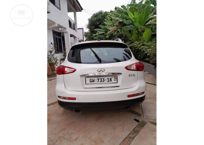 INFINITI EX35 