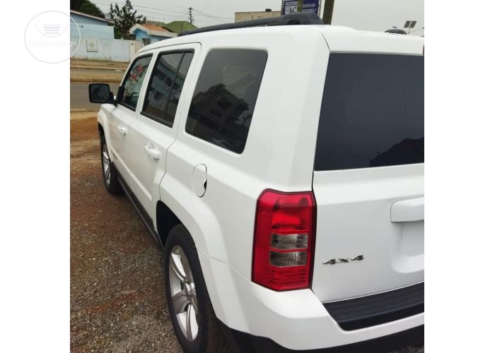 Jeep patriot 2012 modelðŸ”¥ðŸ”¥ðŸ”¥ðŸ”¥ Key start Eco system 4x4 Sun roof Fabric seats Seat ðŸ’º heating syst