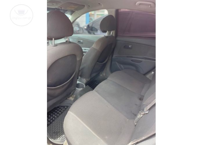Kia Rio 5 Registered