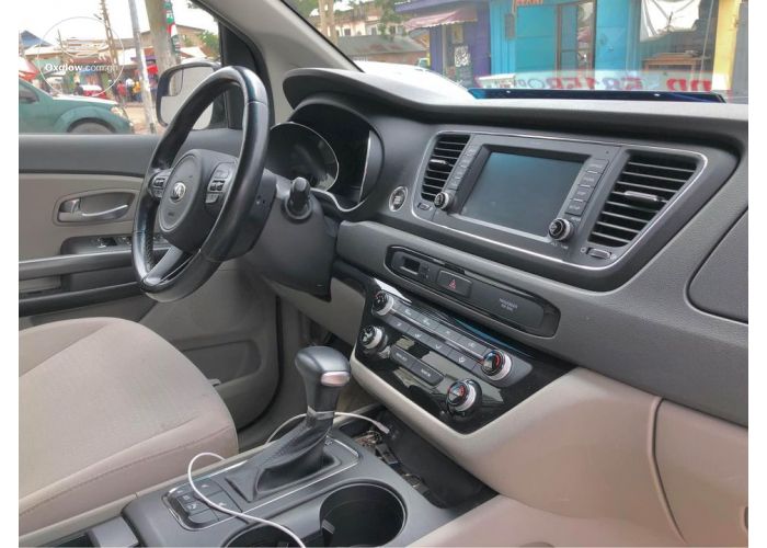 Kia Sedona LX