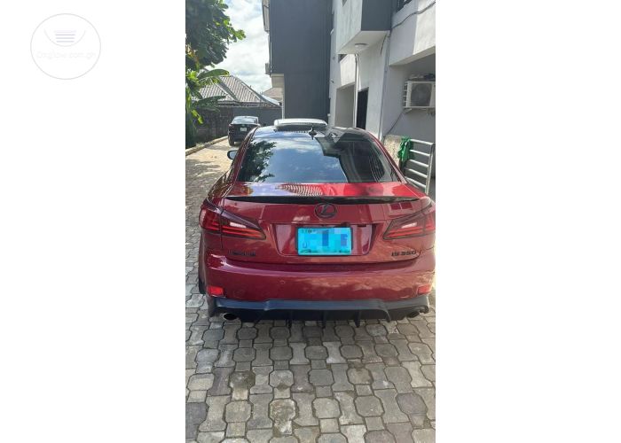 Lexus IS350