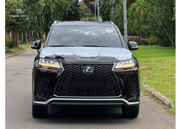 Lexus LX-600 SPORTS