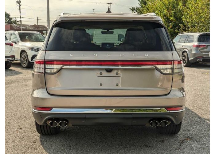 Lincoln Aviator