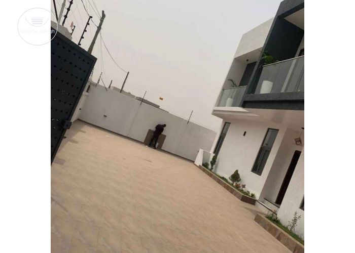 Luxurious 4 Bedrooms Smart house with BQ, Swimming Pool & Laundry room for sale at East Legon Hills