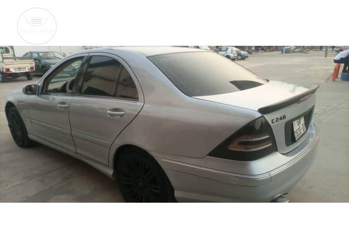 Mercedes Benz C - 240
