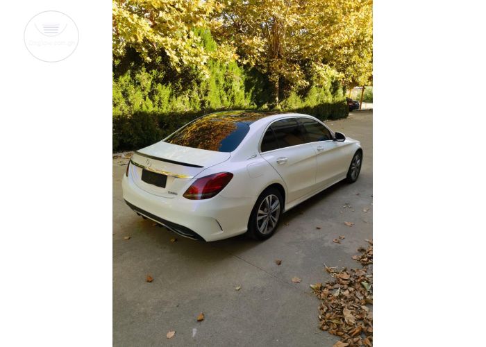 Mercedes Benz C200L