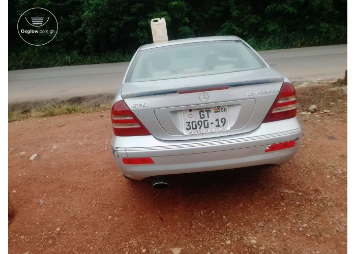 Mercedes Benz C230