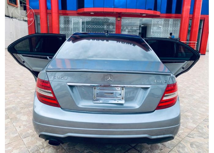Mercedes Benz C250 