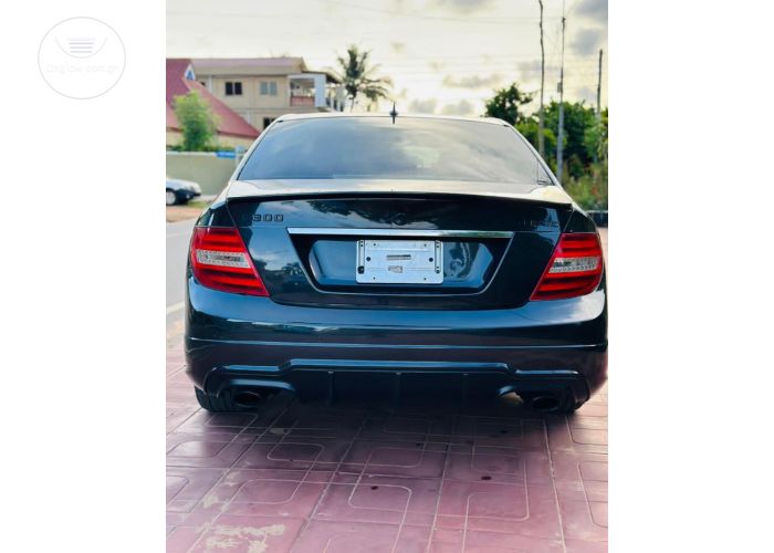 Mercedes Benz C300