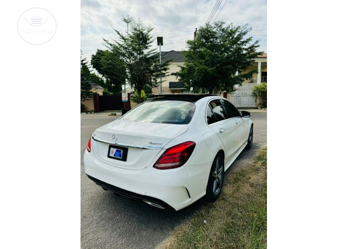 Mercedes-Benz C400