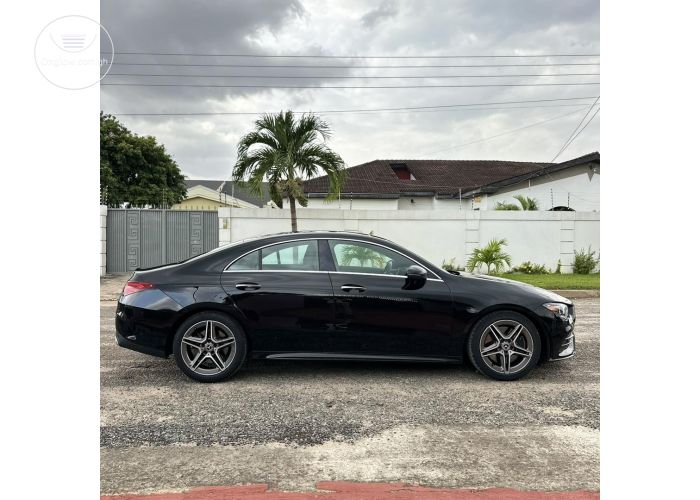 Mercedes Benz CLA