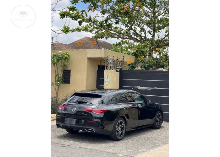 MERCEDES BENZ CLA250 