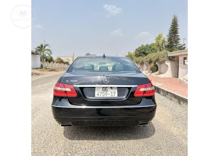 Mercedes Benz E200