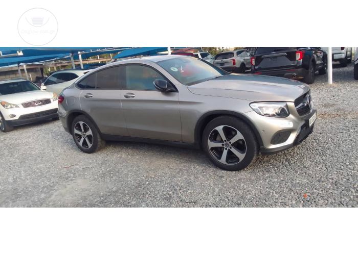 Mercedes Benz GLC300