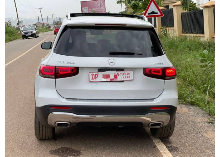 Mercedes GLB 250