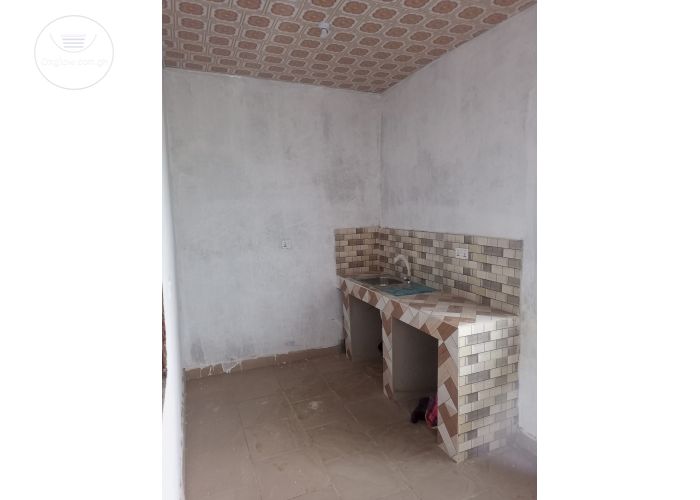 NEWLY BUILT SINGLE ROOM SELF CONTAIN AT NSAKINAA ABLEKUMA