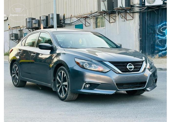 Nissan Altima Sport