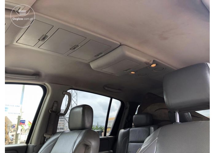 Nissan Armada SE