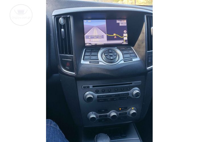 Nissan Maxima