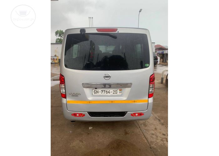 Nissan NV350 