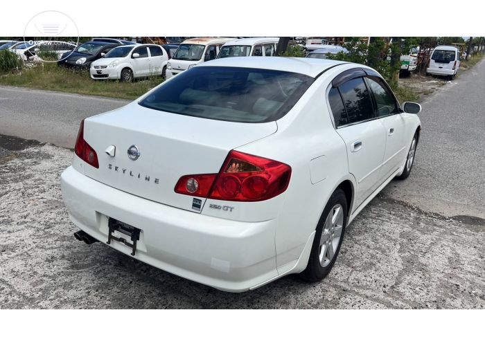 NISSAN SKYLINE