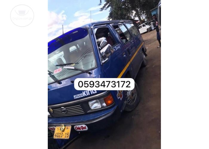 NISSAN URVAN 