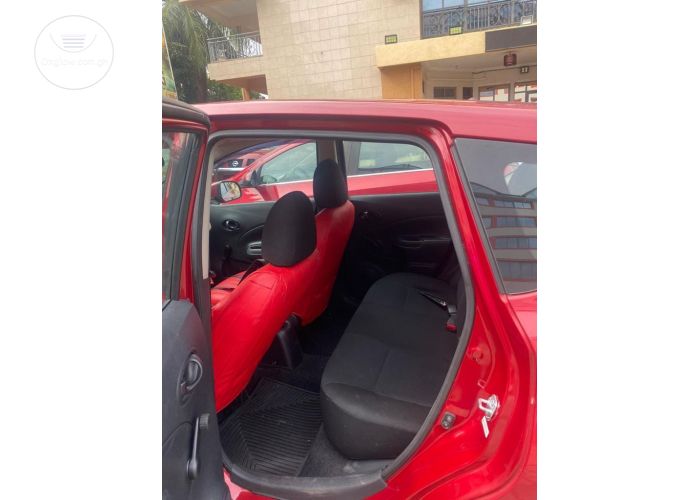 NISSAN VERSA NOTE