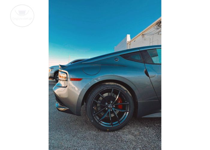 Nissan Z Sport