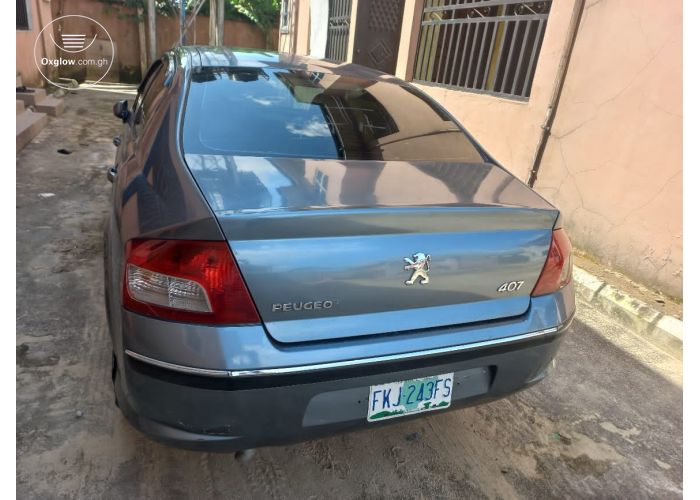 Peugeot 407