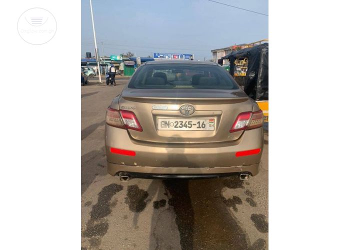Toyota Camry 
