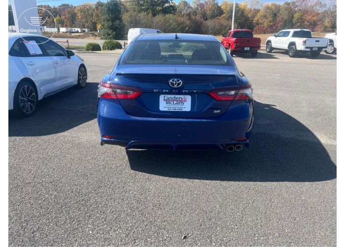 Toyota Camry SE