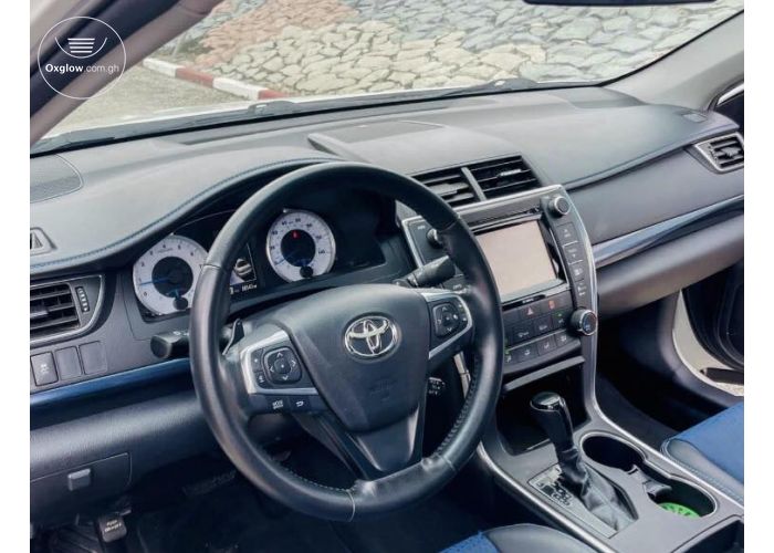 TOYOTA CAMRY SPORTS