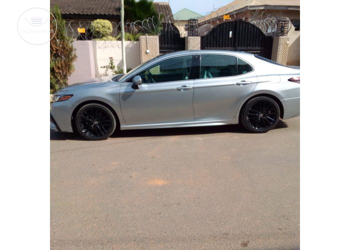 Toyota Camry XSE