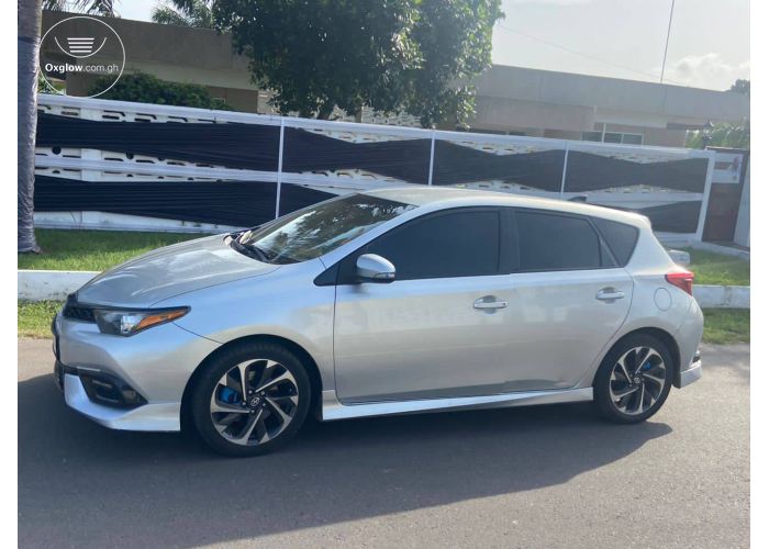Toyota Corolla iM