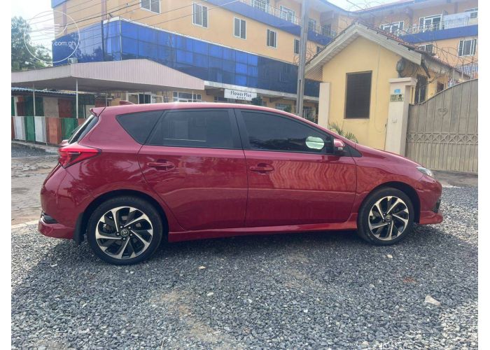Toyota Corolla IM