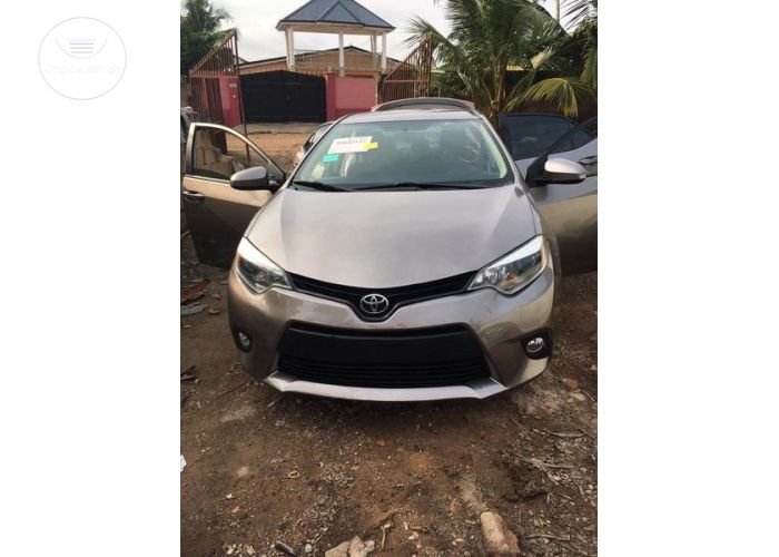 Toyota Corolla LE 