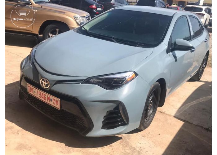 Toyota Corolla LE 