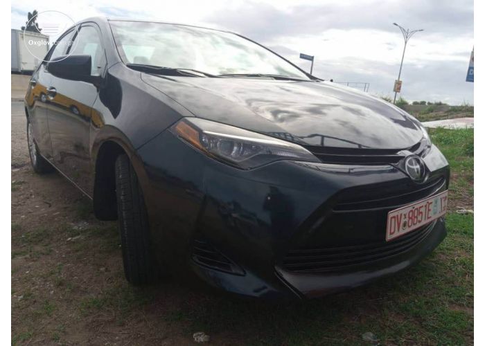 TOYOTA COROLLA LE 2018 MODEL
