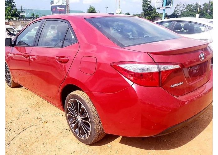 Toyota Corolla S 
