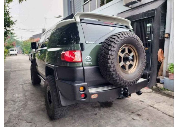 TOYOTA FJ CRUISER 