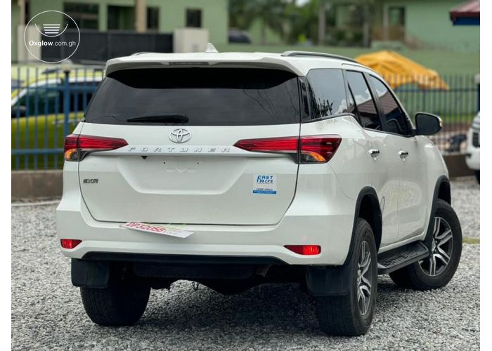 Toyota fortuner 