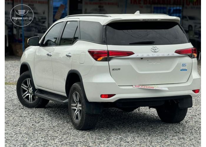 Toyota fortuner 