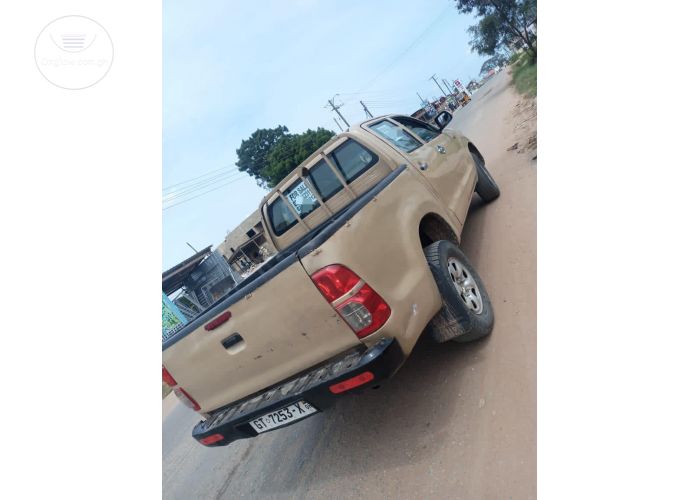 Toyota Hilux 