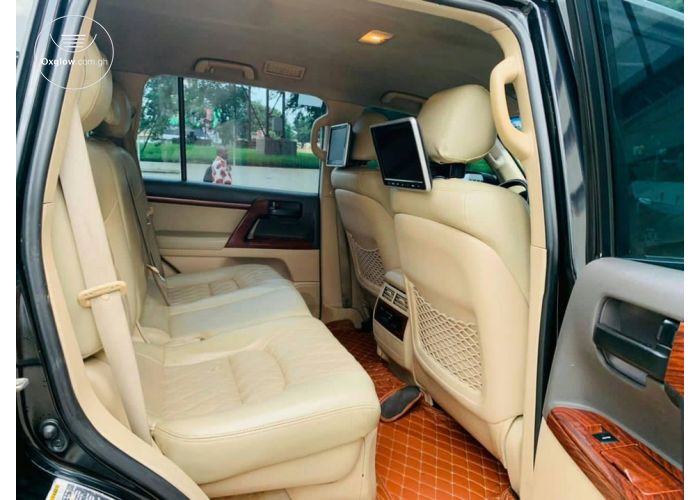 Toyota Land Cruiser GXR