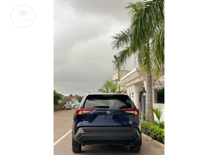 Toyota RAV4 XLE