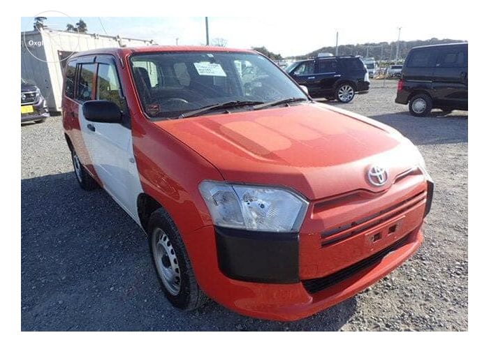 Toyota Succeed Van