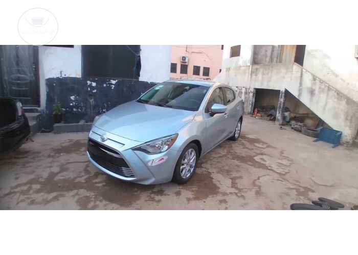 Toyota Yaris IA