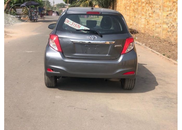 Toyota Yaris LE