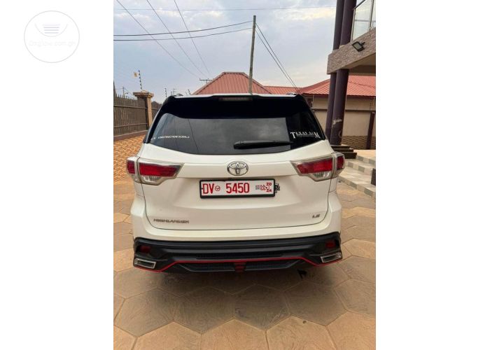 Unregistered Toyota Highlander  